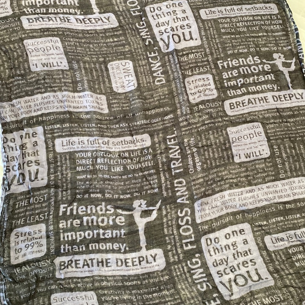 Lululemon Manifesto Scarf OS Black